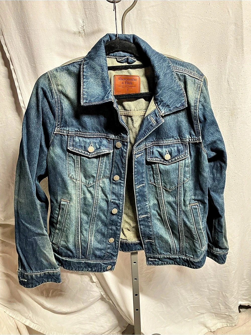 Abercrombie & Fitch Denim Jean Jacket Size Small Blue